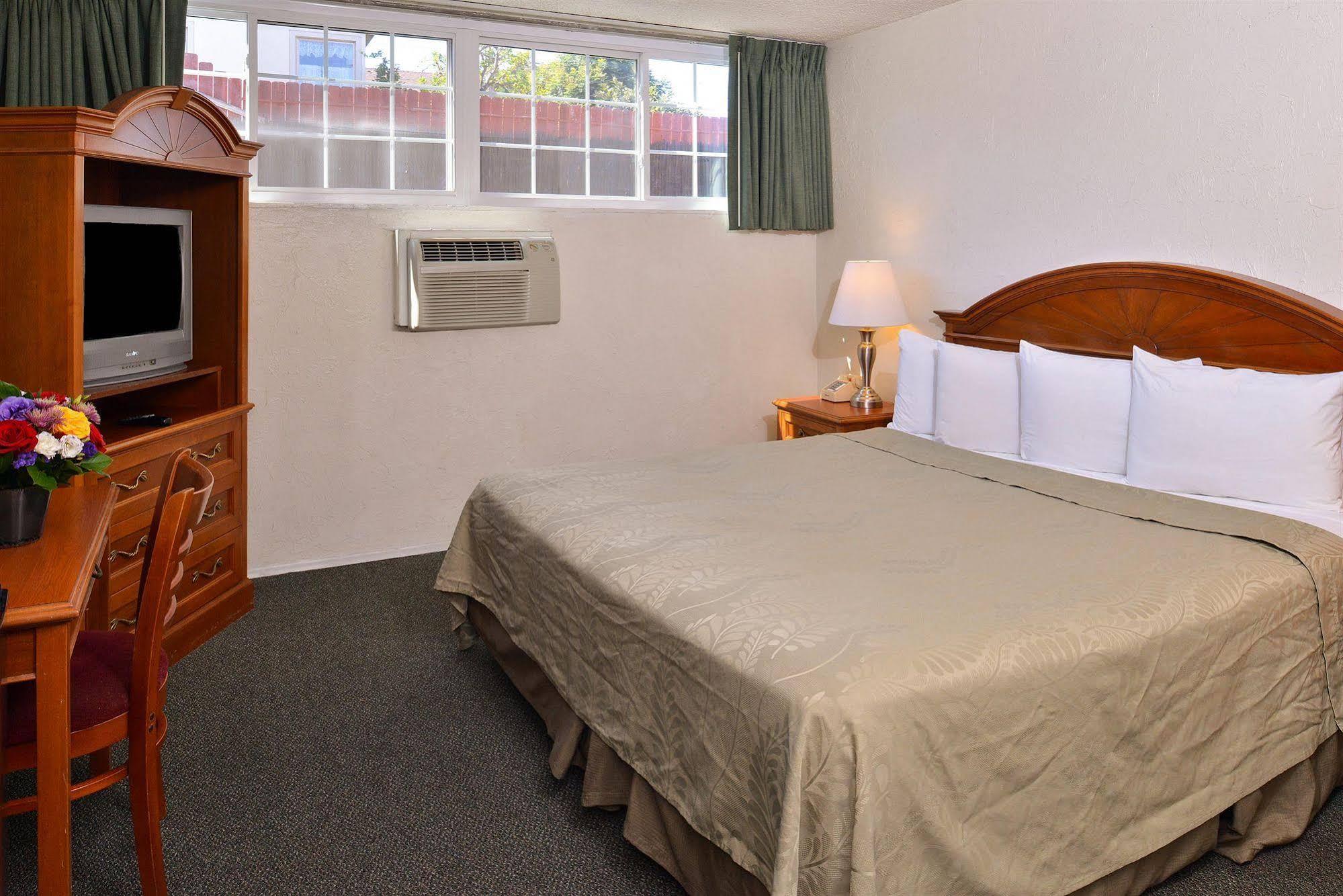 Americas Best Value Inn Loma Lodge San Diego Exterior photo