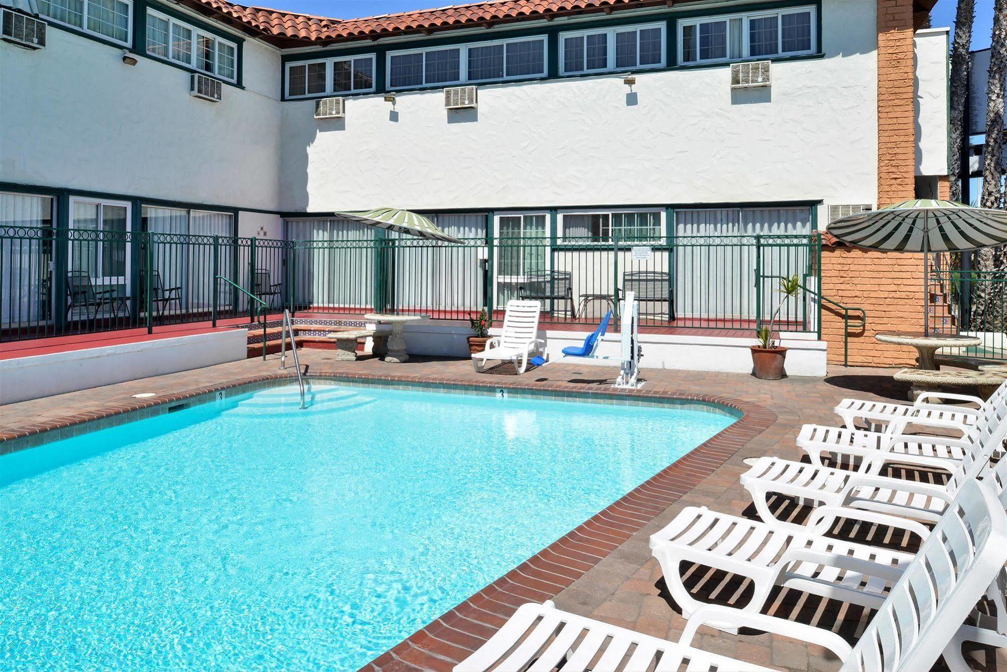 Americas Best Value Inn Loma Lodge San Diego Exterior photo
